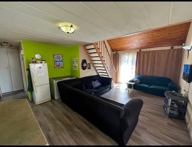 3 BEDROOM TOWNHOUSE FOR SALE IN HELIKONPARK